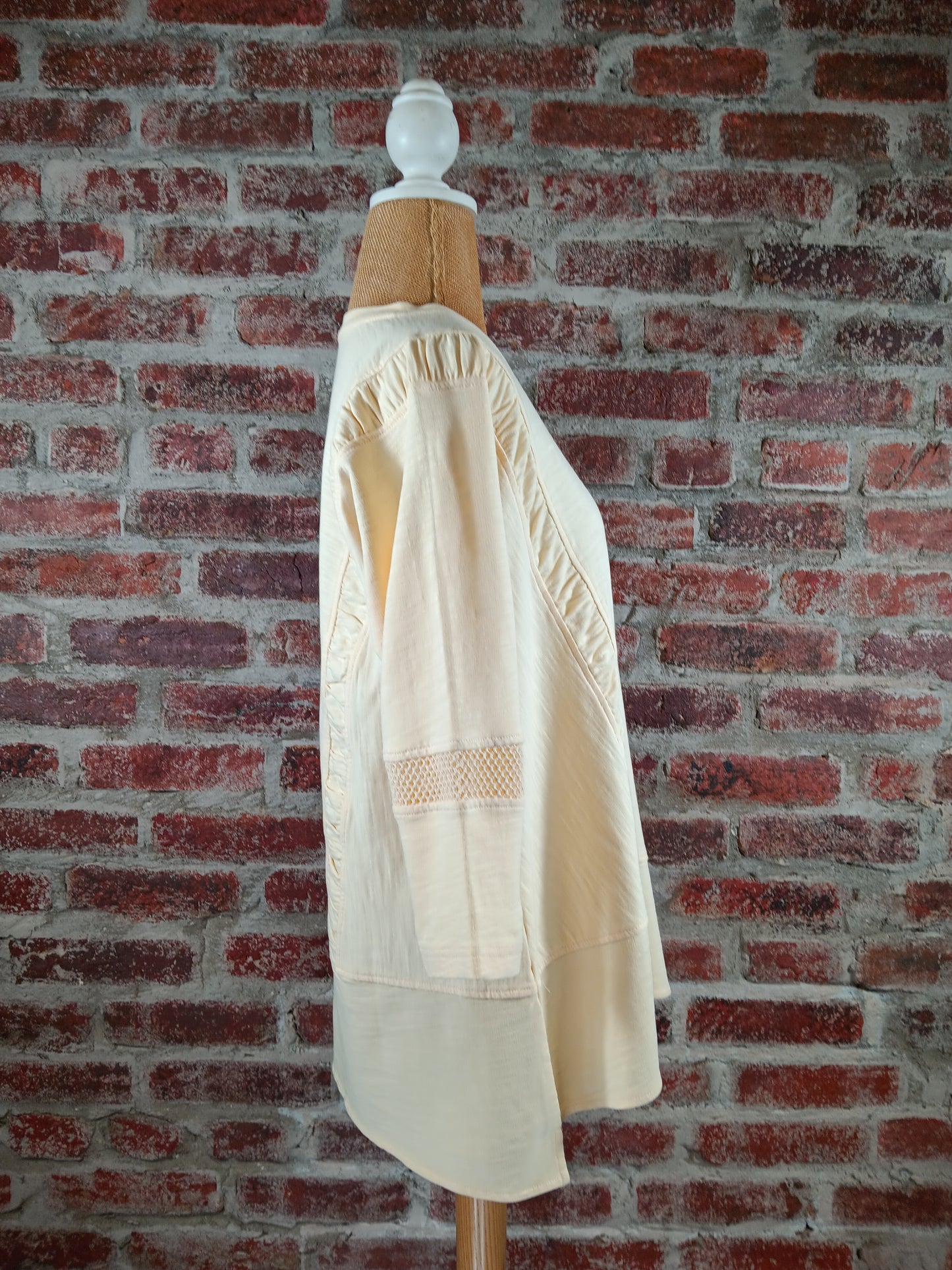 3/4 Sleeve Mesh Accent Sunshine Colored Top