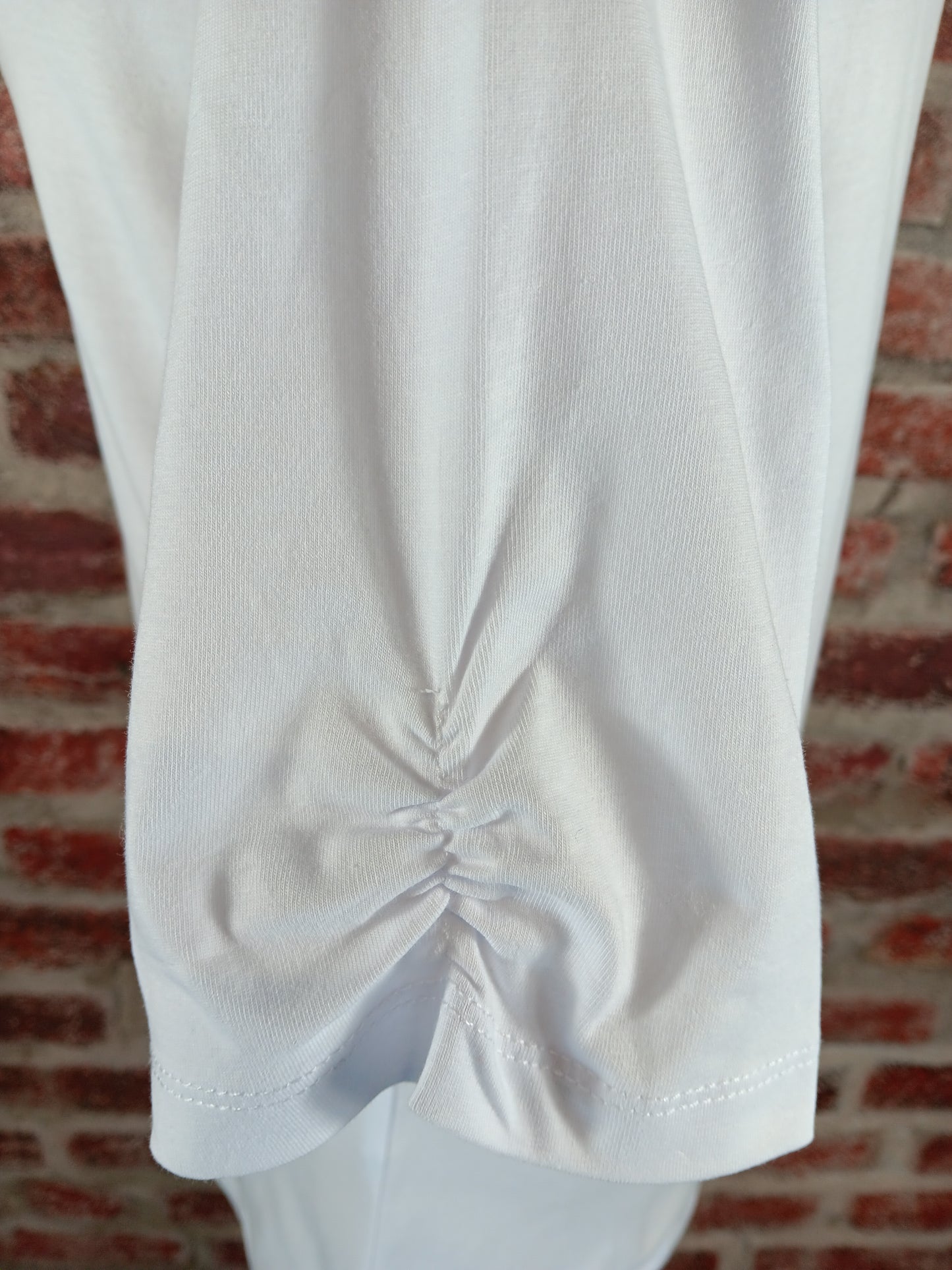 Red/White Ruched V-Neck Top Short Sleeve
