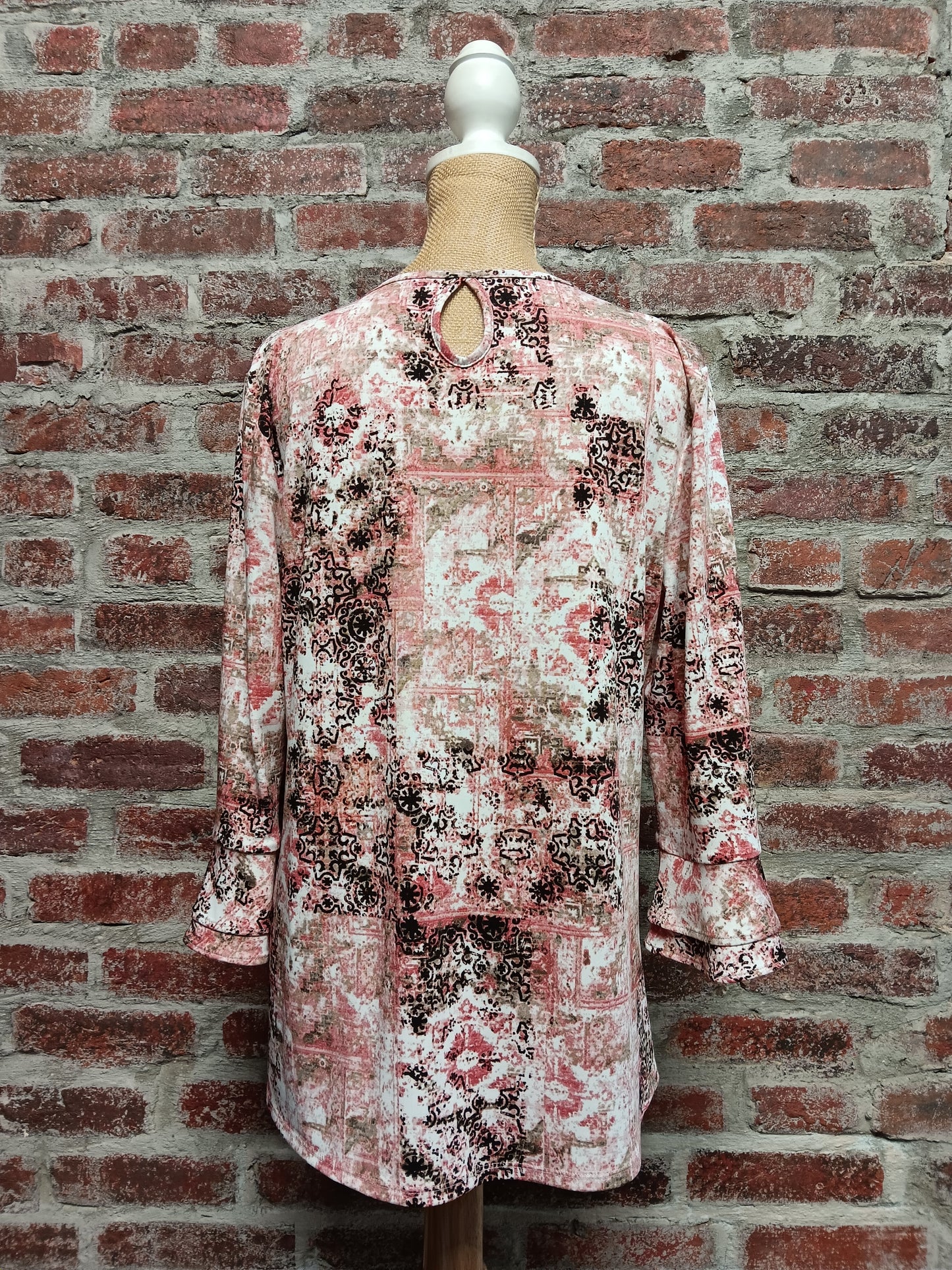 Rose and Brown Pattern 3/4 Sleeve Top
