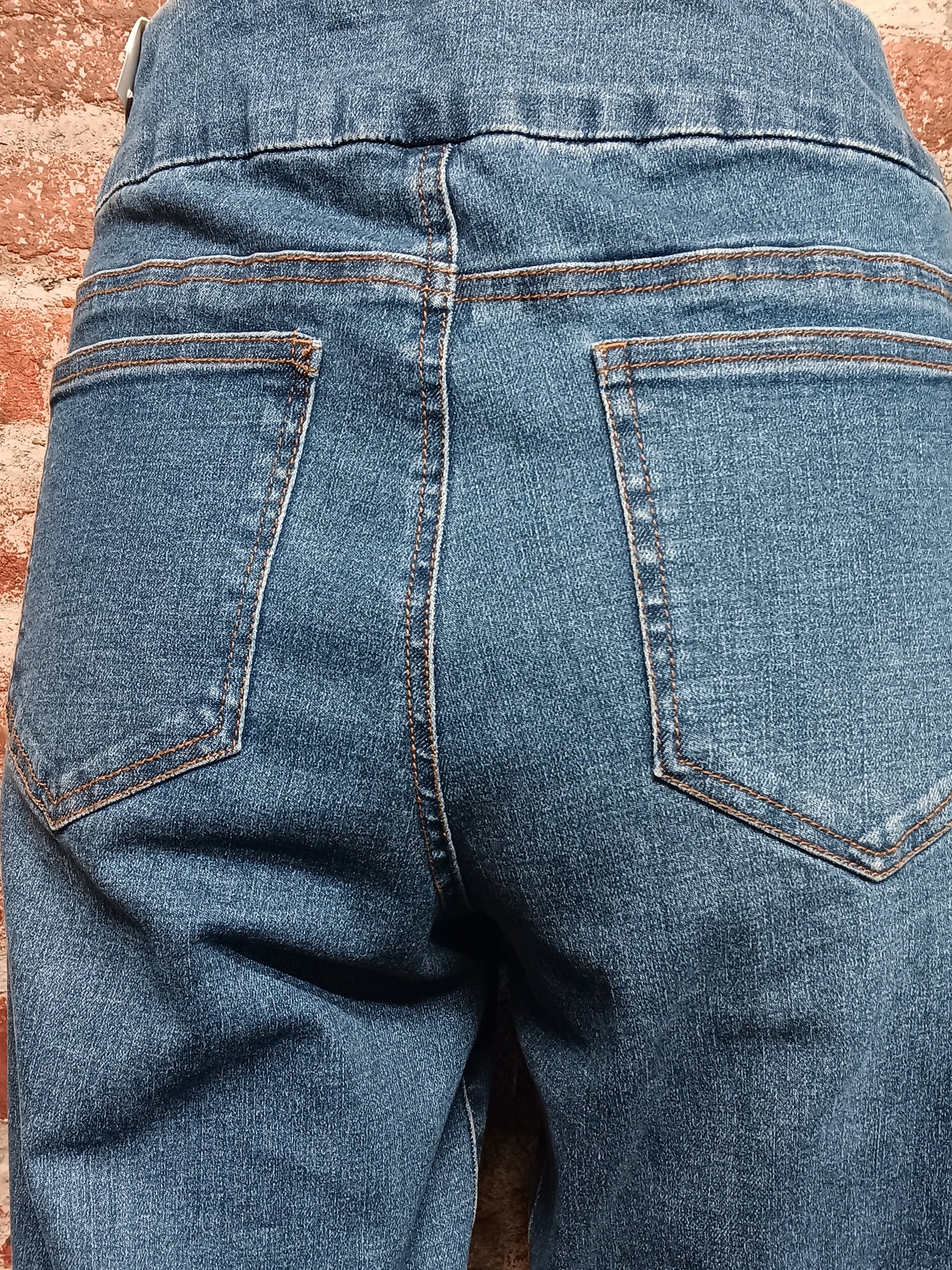 Indigo Pull-On Ankle Pant w/Real Pockets