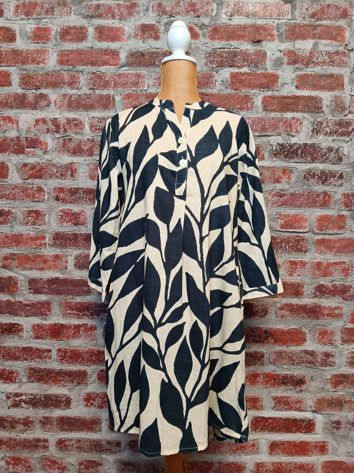 Black and Beige Leaf Pattern Dress
