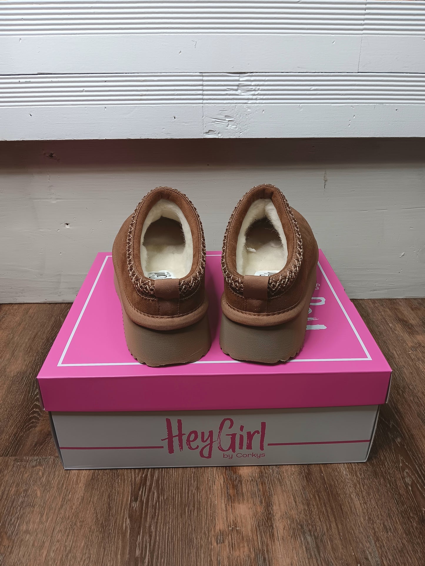 Tobacco Pillow Talk Slippers