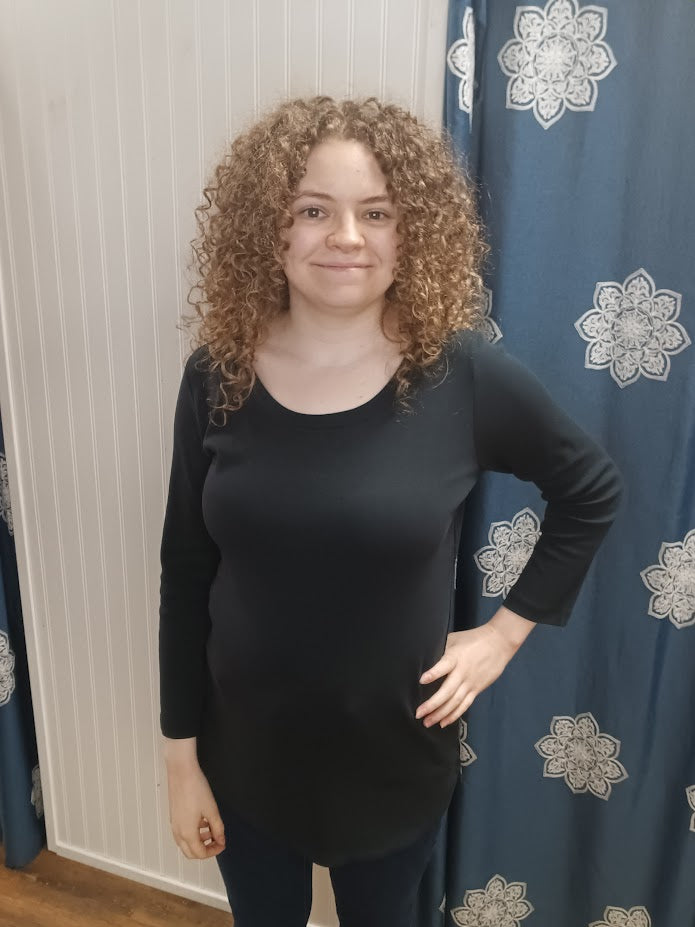 3/4 Sleeve Knit Top w/Scoop Neck