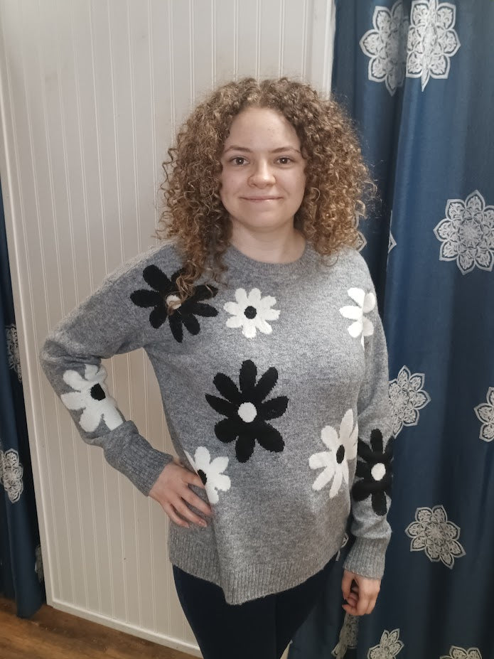 Gray Floral L/S Knit Pullover