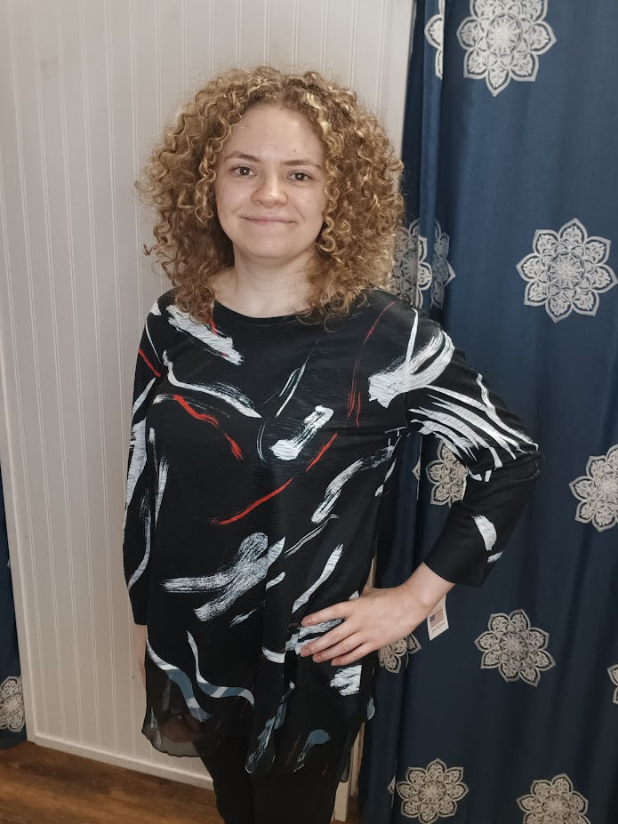 Black White Red Chiffon Hem Top