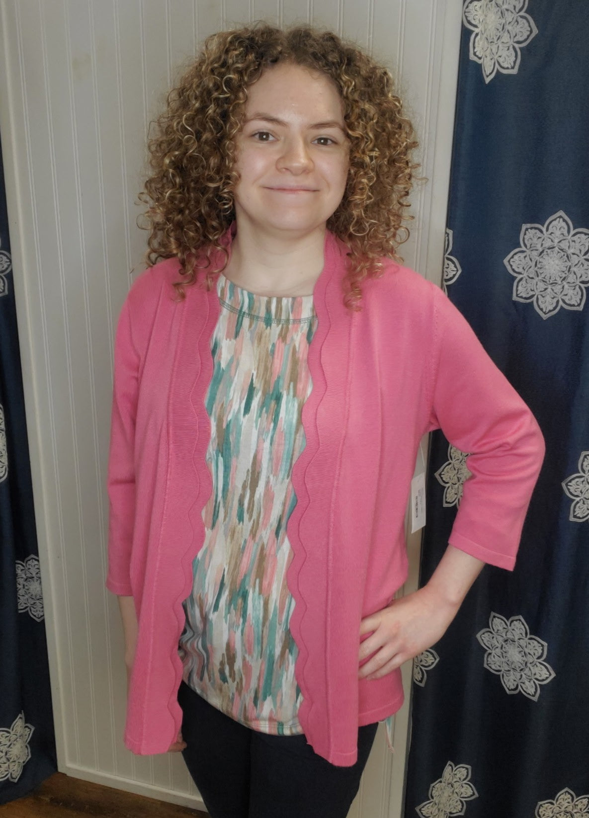 Pink Scalloped 3/4 Sleeve Sweater