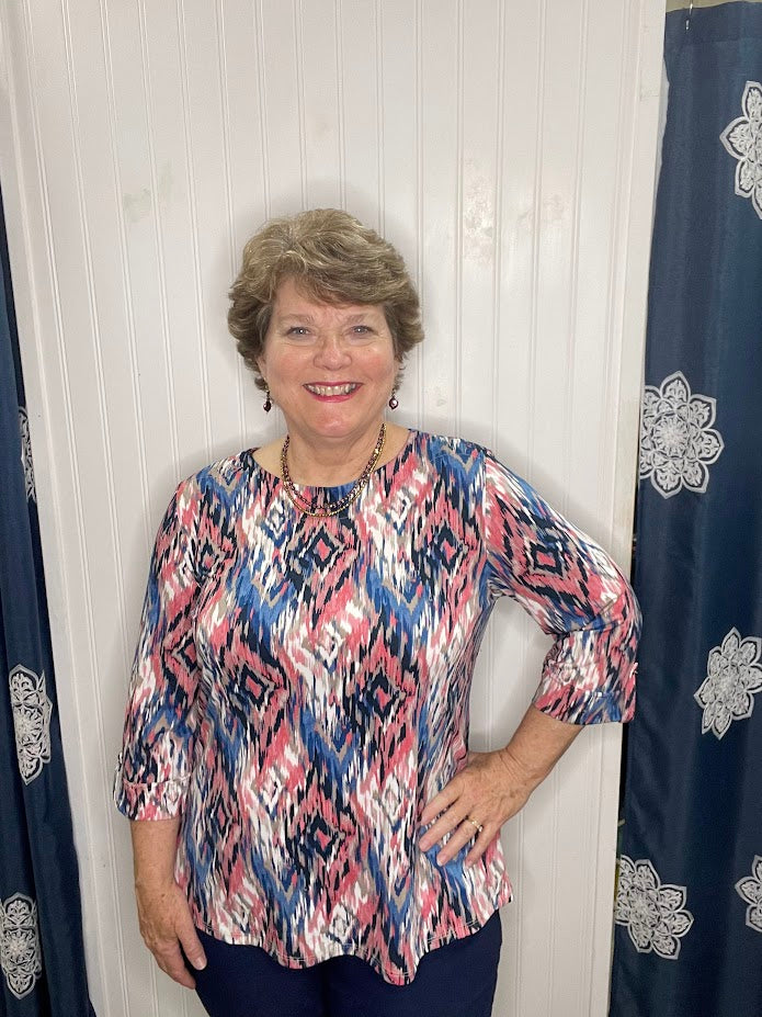 Coral And Navy Diamond Pattern 3/4 Sleeve Top
