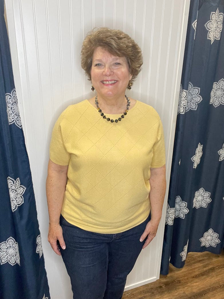 Yellow/Gold Pullover Knit Top