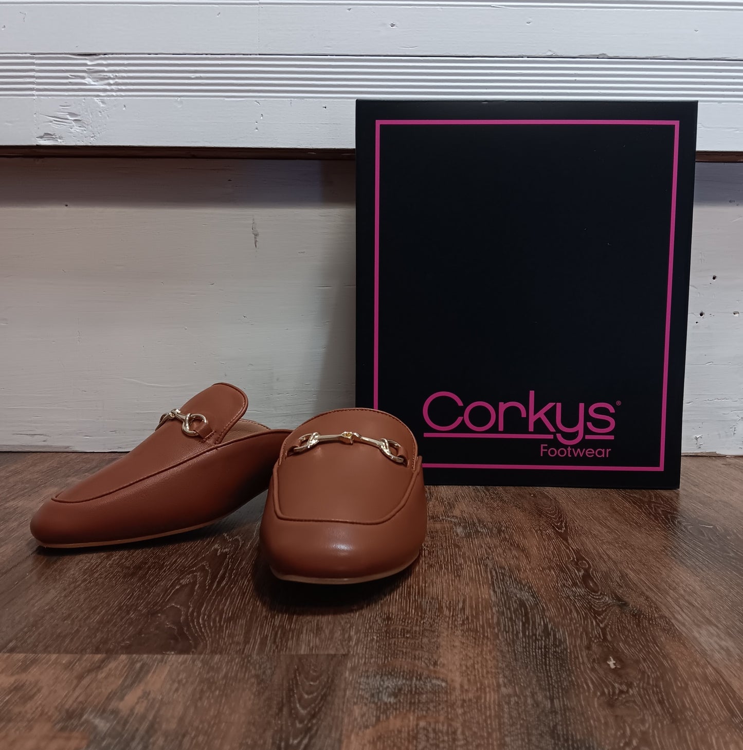 Cognac Charmer Slides