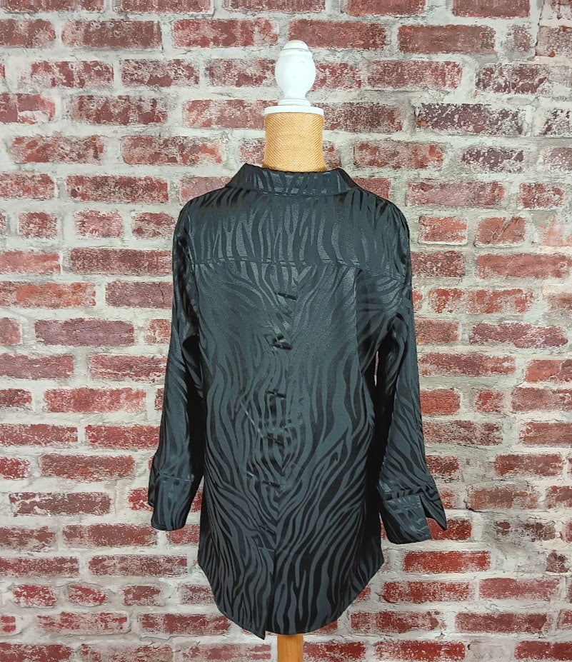 Black Wire Collar Cuffed Sleeve Top