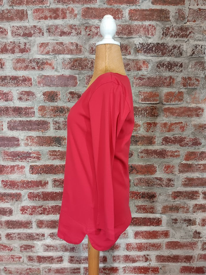 Red 3/4 Sleeve Knit Top