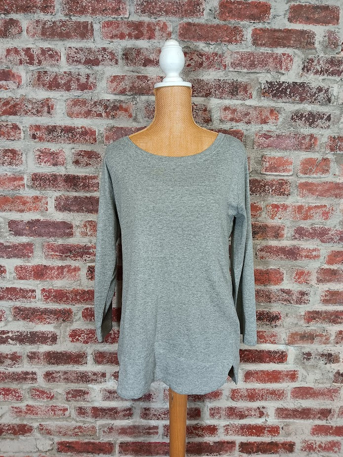 Heather Gray 3/4 Sleeve Knit Top