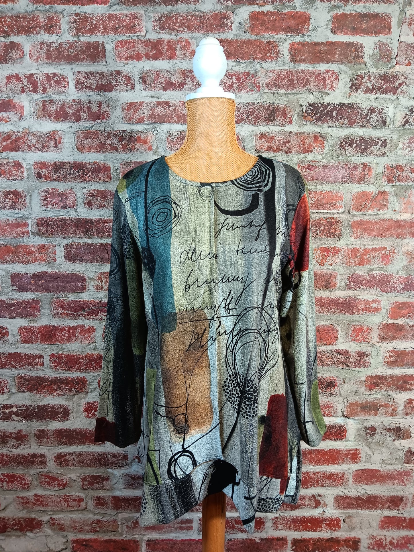 Gray/Green Sonnet Script Top