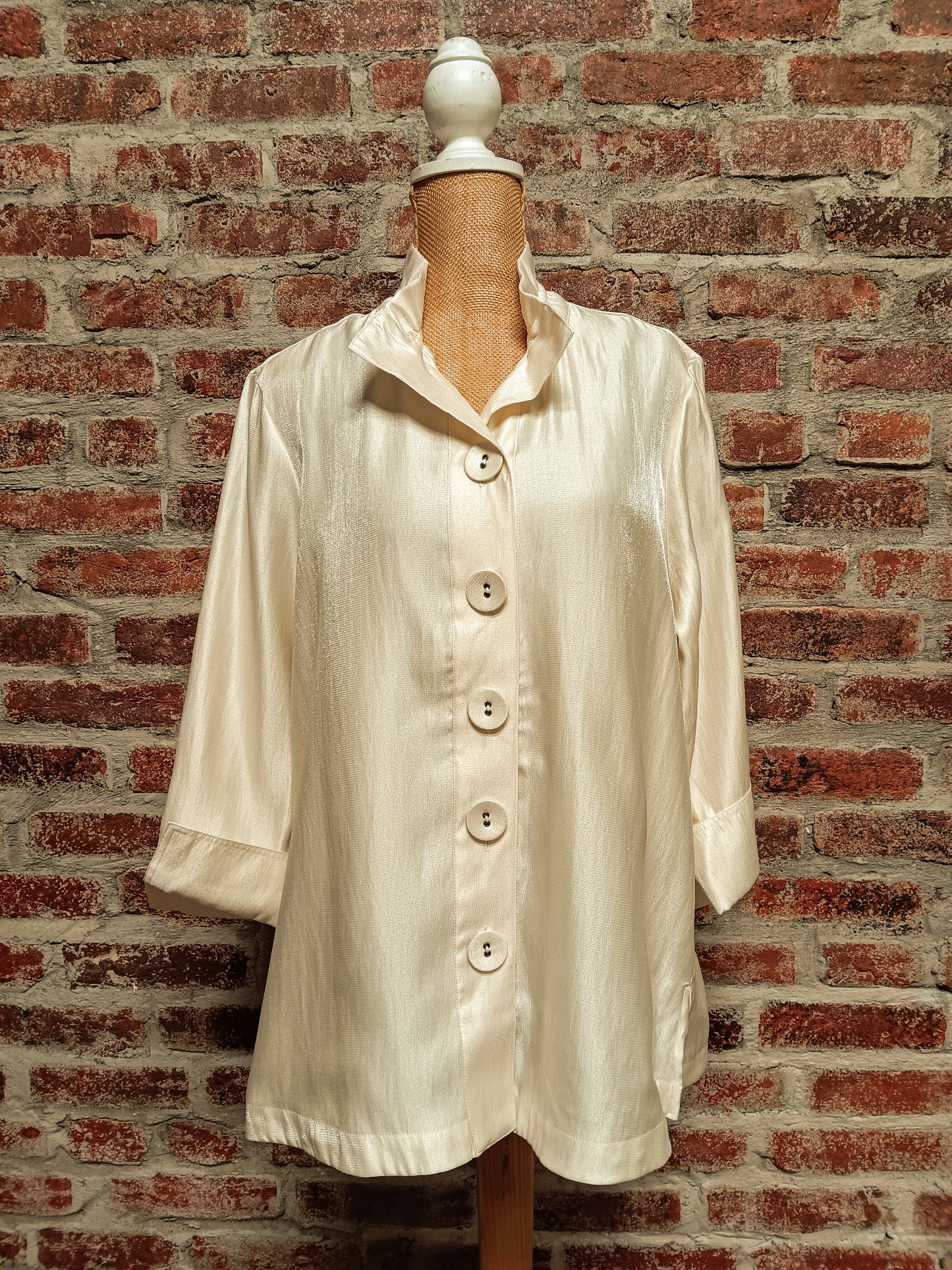 Winter White Wire Collar Cuffed Sleeve Top