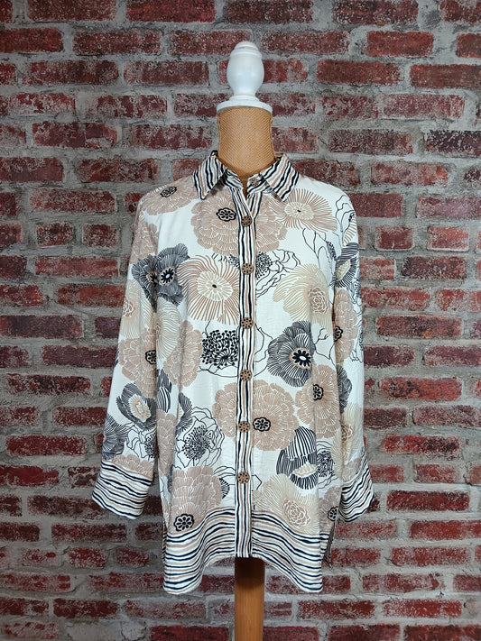 Tan Flower Turn Up Cuff 3/4 SLV Shirt