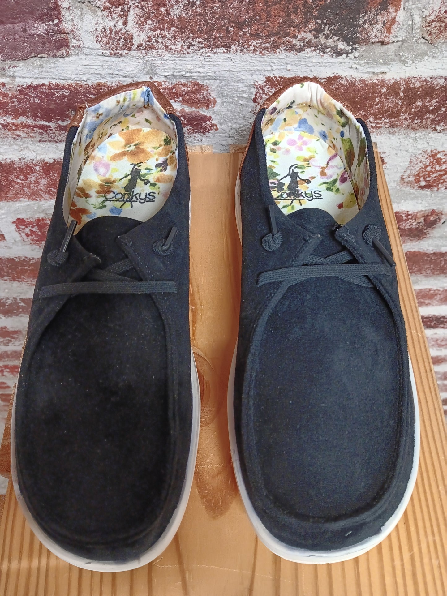Black Faux Suede Kayak 2