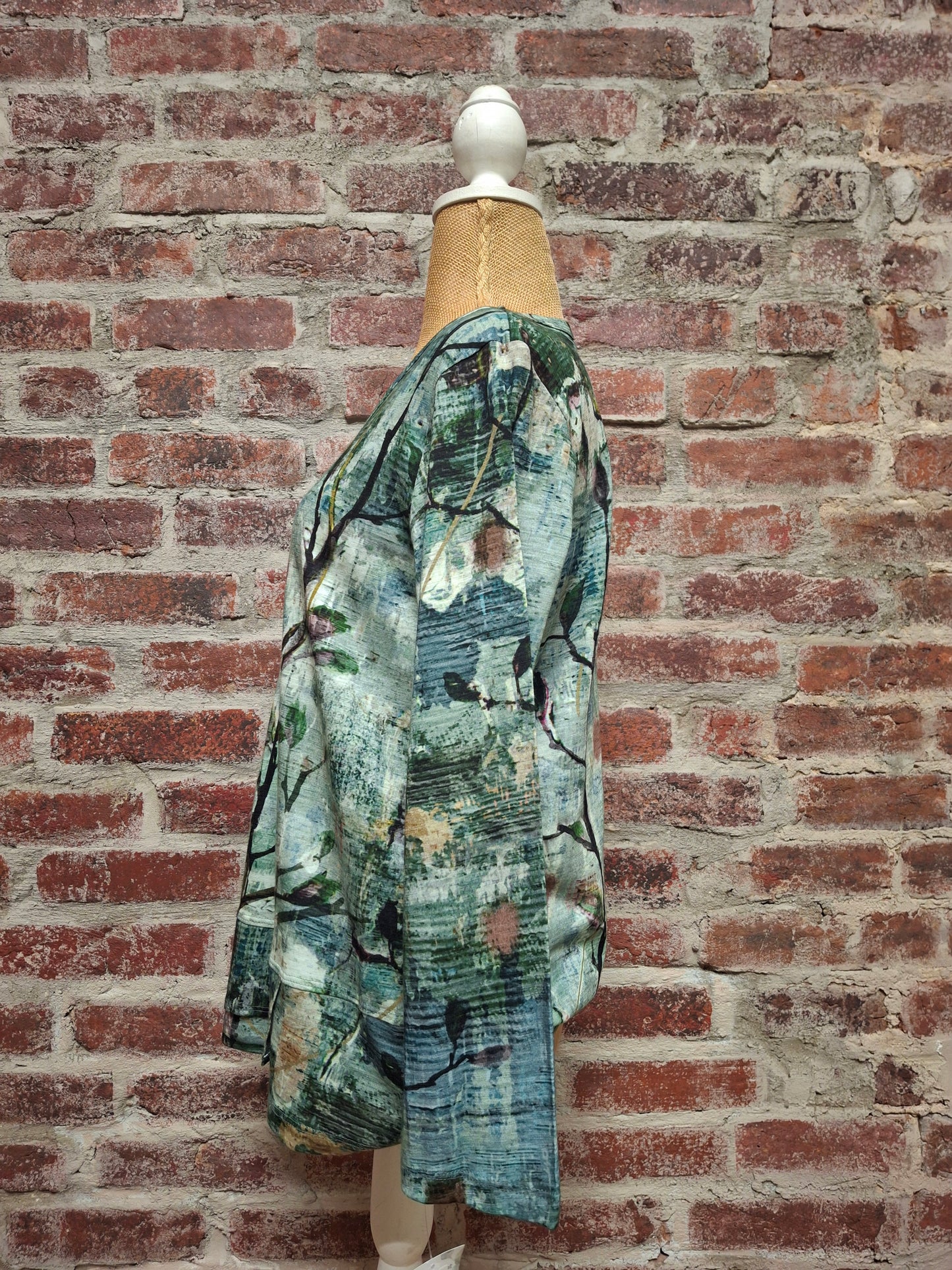 Teal Floral Front Seam Single Pocket Top Plus Size