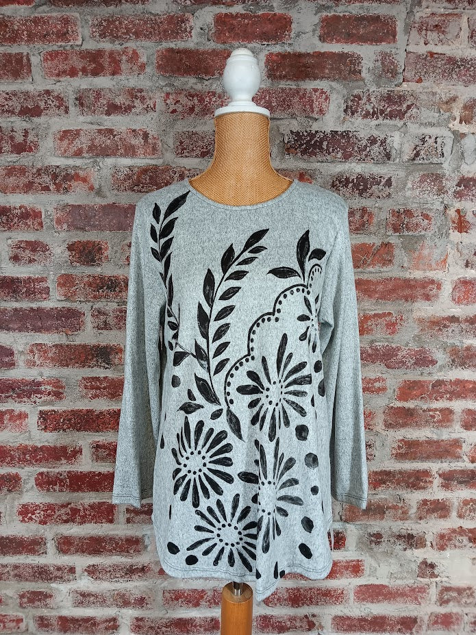 Gray L/S Filigree Top