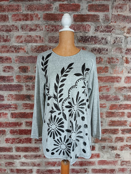 Gray L/S Filigree Top