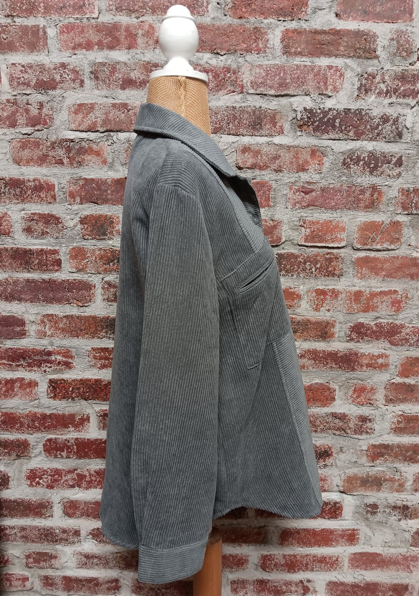 Granite Cuffed long Sleeve 2 Pocket Button Up Top