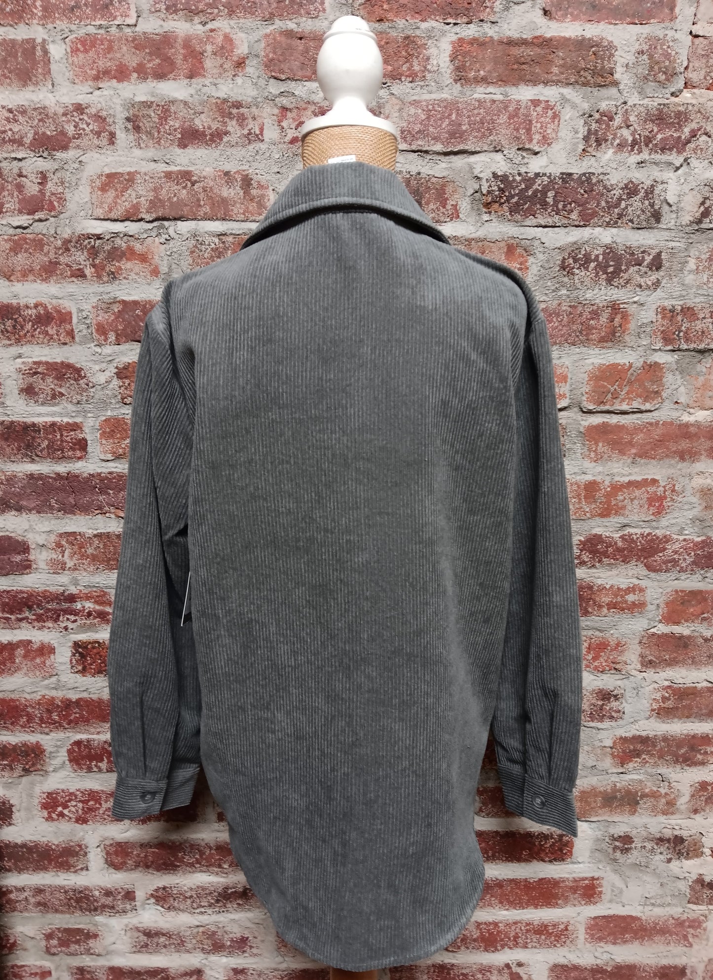 Granite Cuffed long Sleeve 2 Pocket Button Up Top