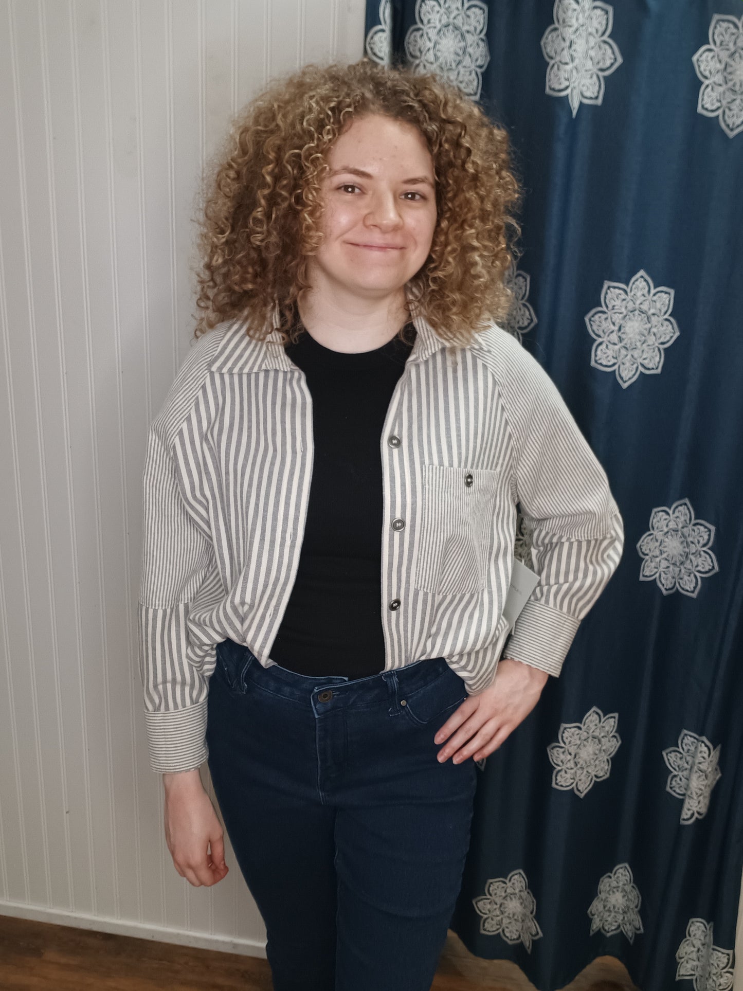 Granite Striped Long Sleeve Cuffed 1 Pocket Button Up Top