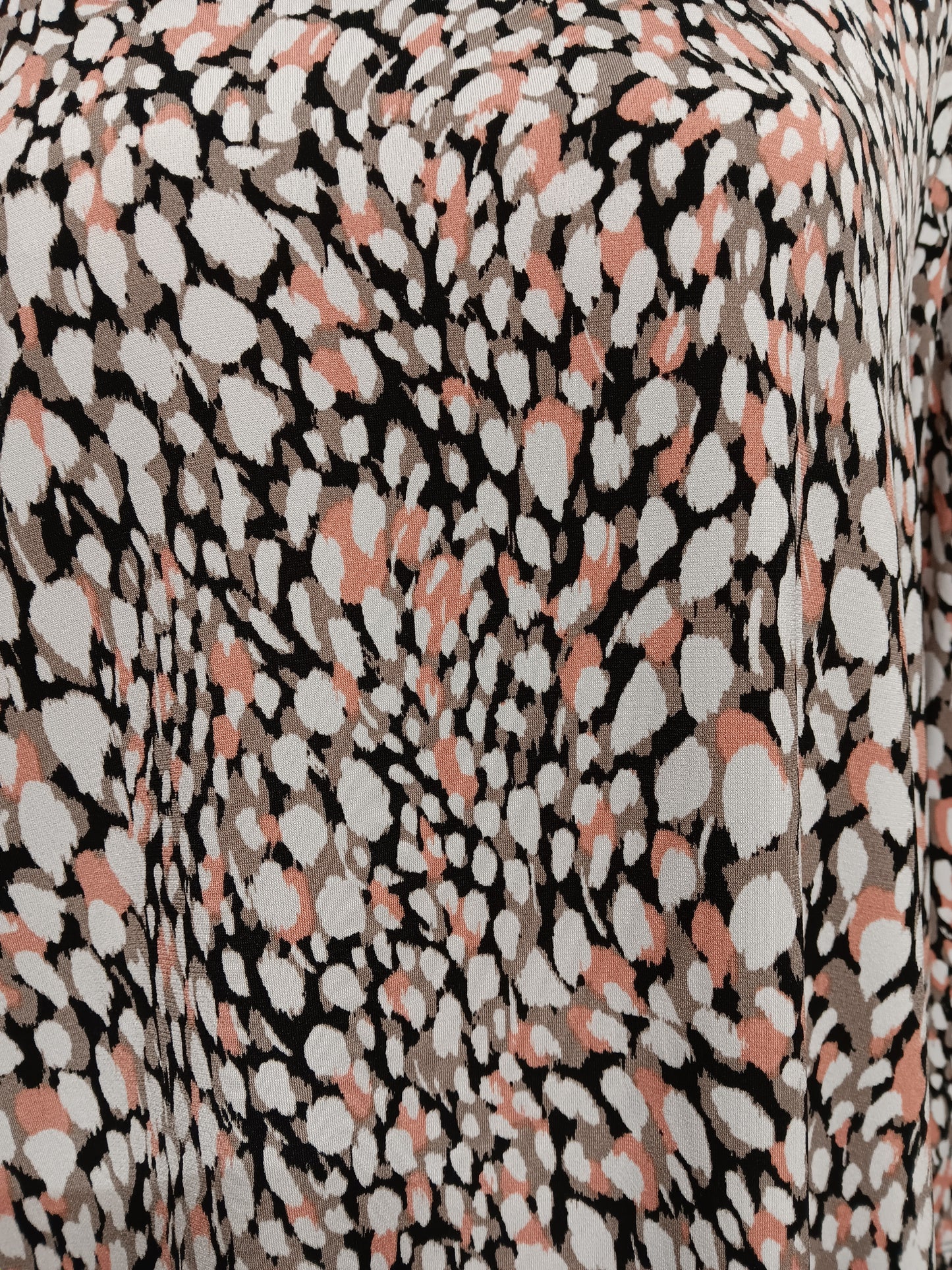 Sand/Peach/Black Dot Print 3/4 Sleeve Top