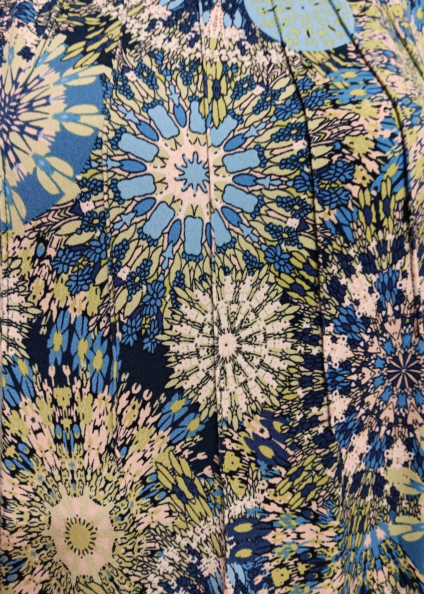 Navy/Denim Geometric Print 3/4 Sleeve Top With Pintuck Neckline