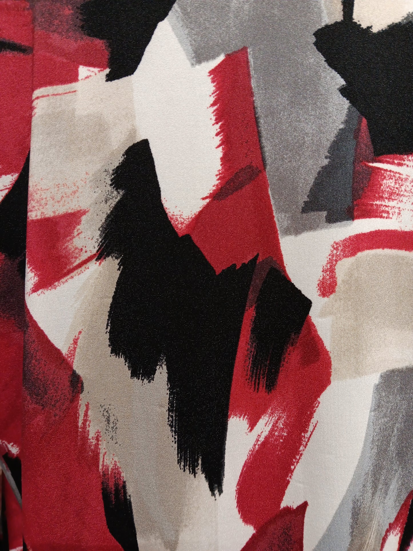 Red/Gray/Black Brush Stroke Print 3/4 Sleeve Top