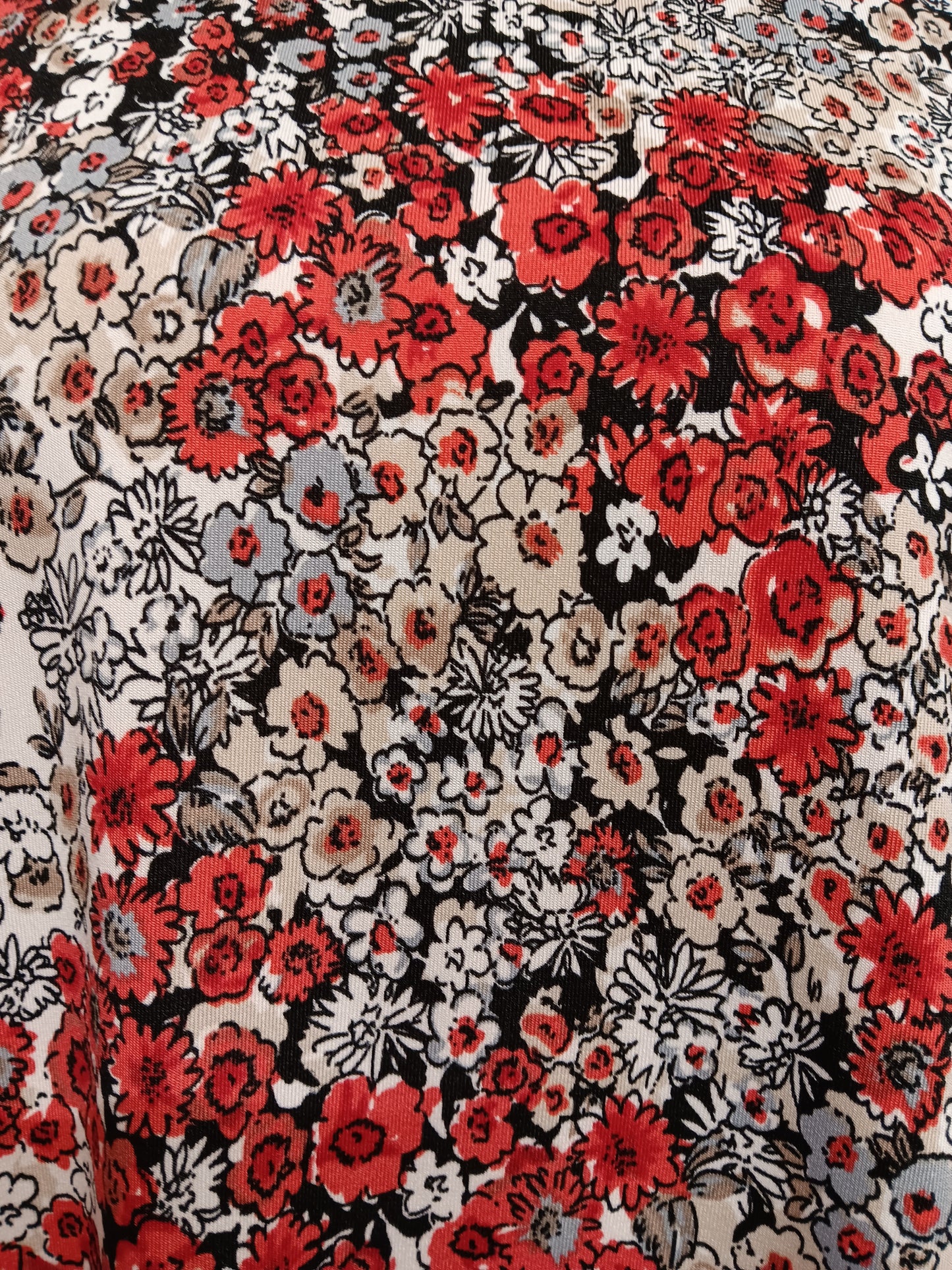 Black/Red Small Floral Print 3/4 Sleeve Top