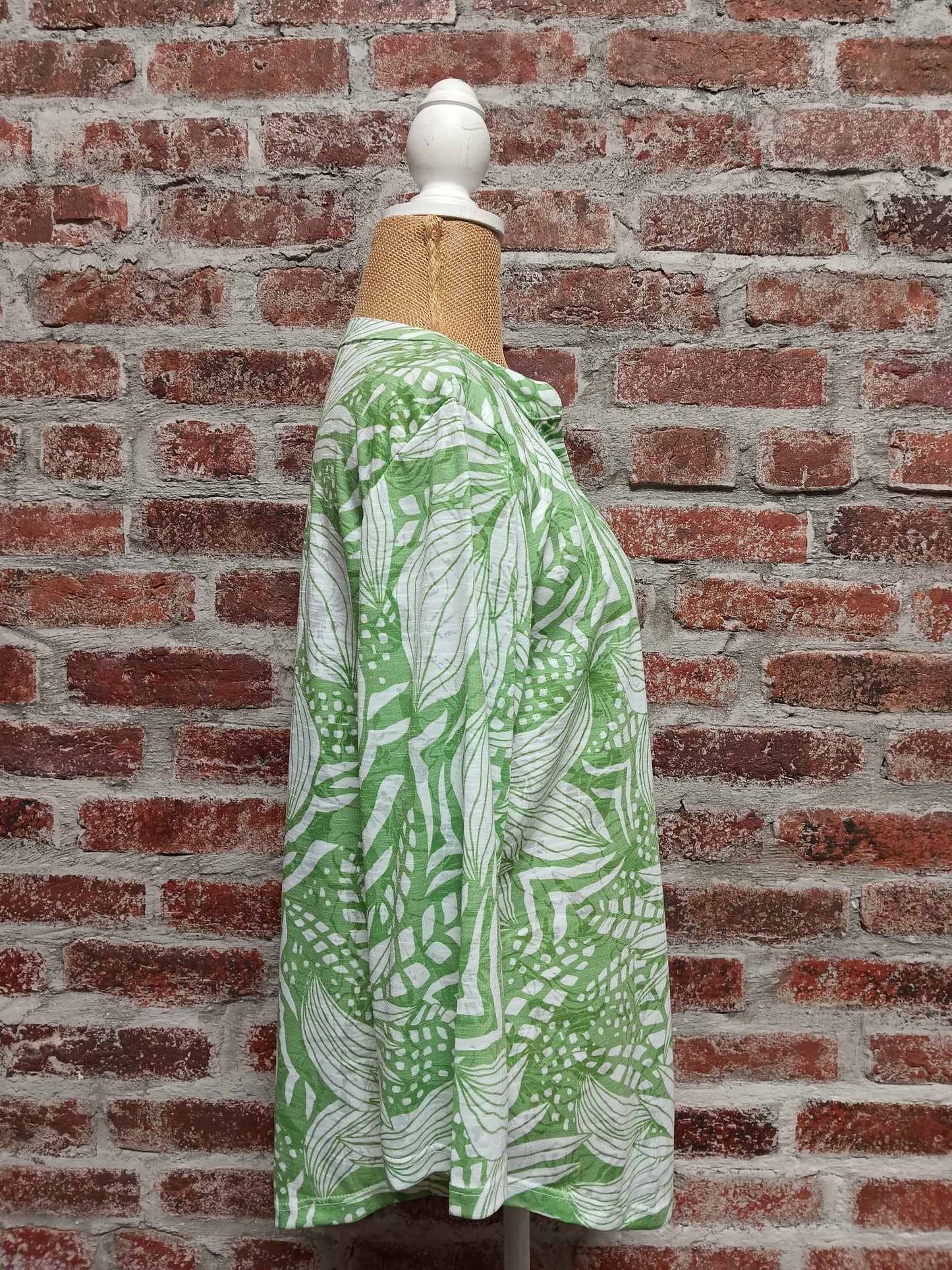 Bright Green Floral Button Down 3/4 Sleeve Top