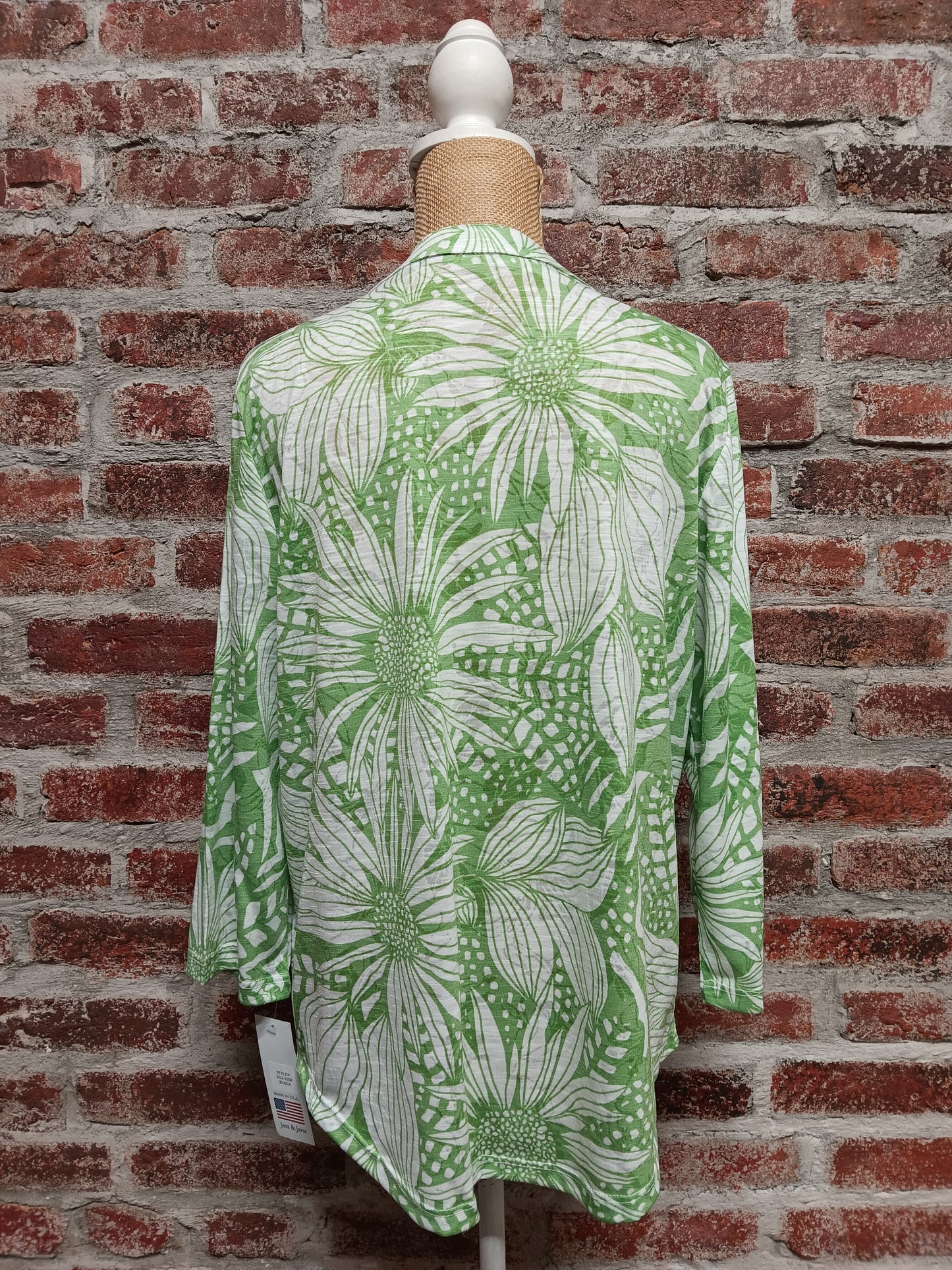 Bright Green Floral Button Down 3/4 Sleeve Top