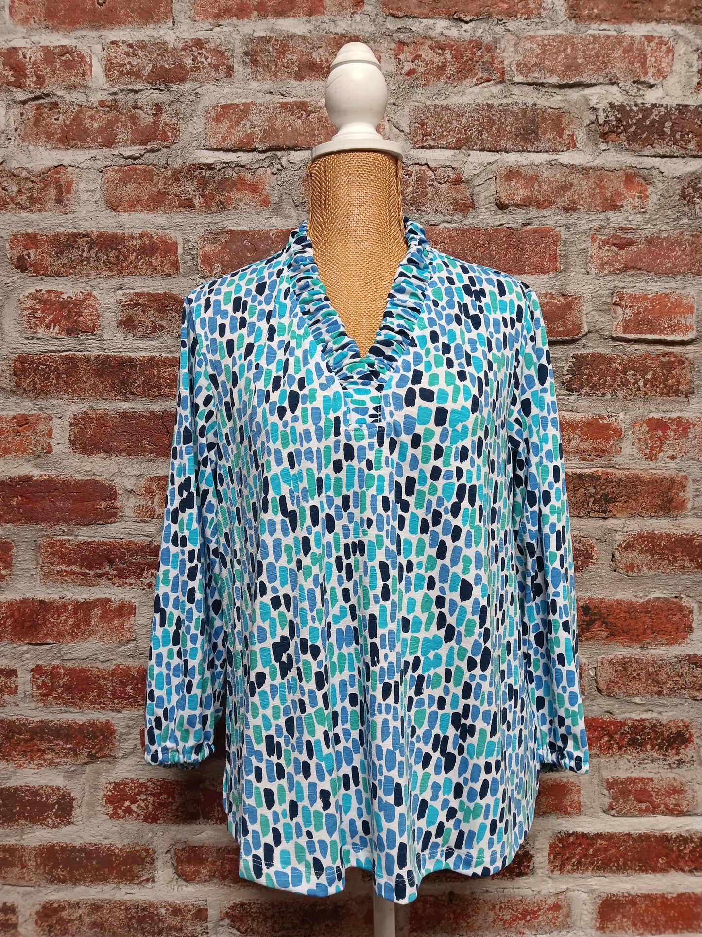 Ruffle V-Neck 3/4 Sleeve Top