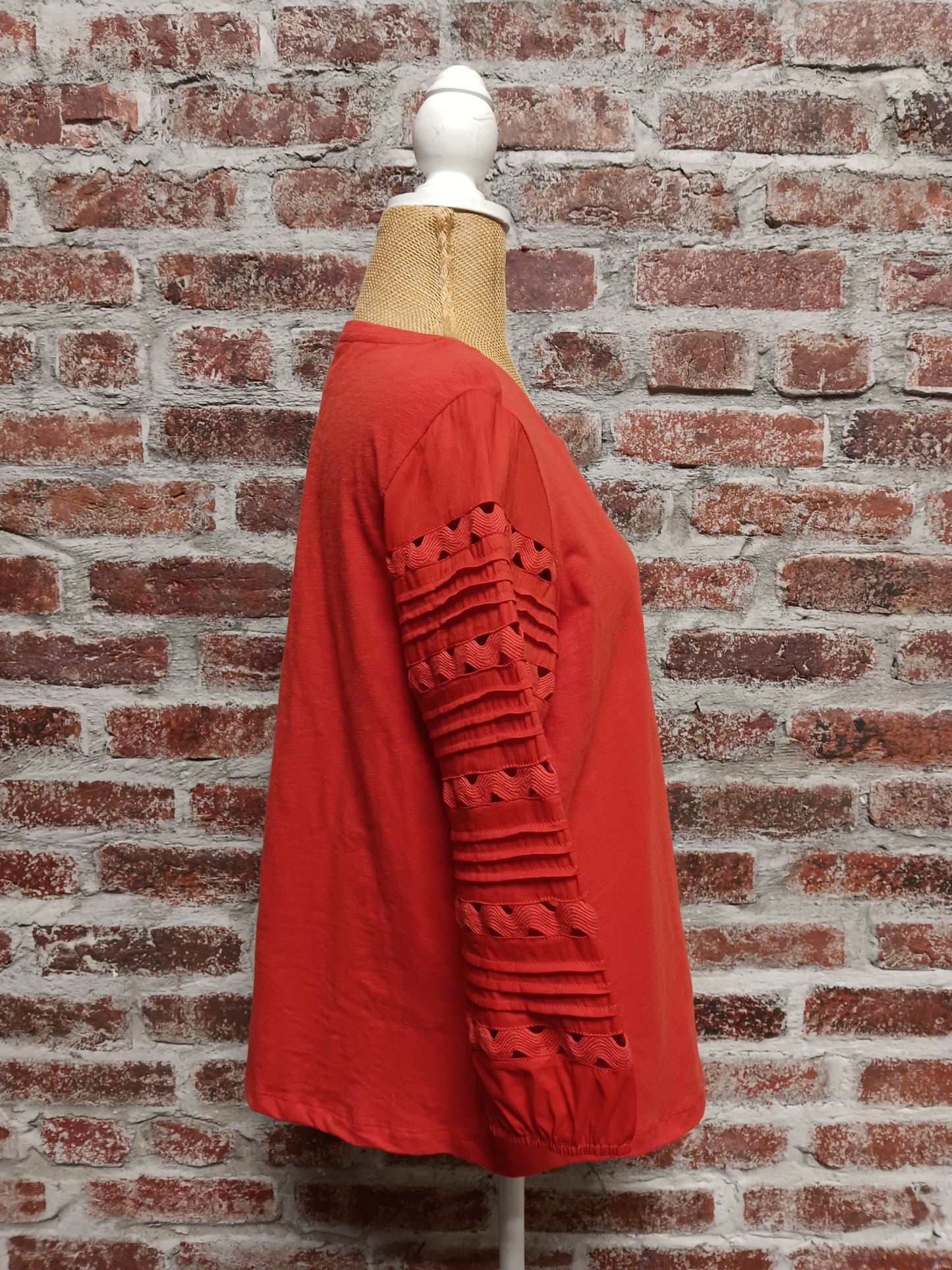 Red Pepper Ric Rac 3/4 Sleeve Top