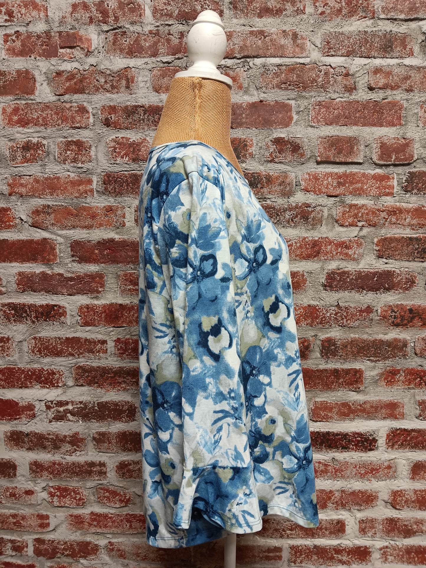 Floral Blue and Sage 3/4 Sleeve Top