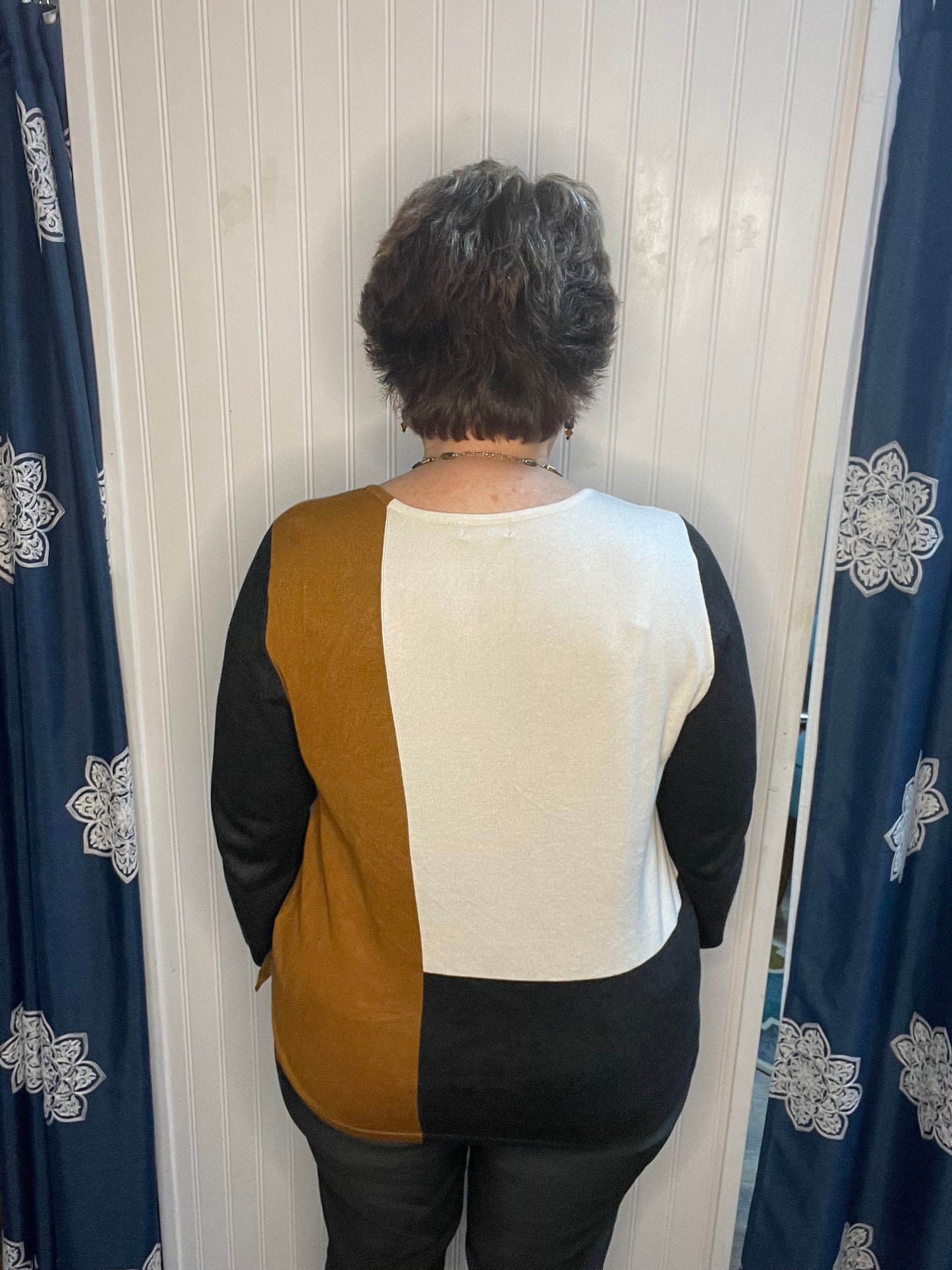 Gold/Black/Cream Color Block Light Knit Top