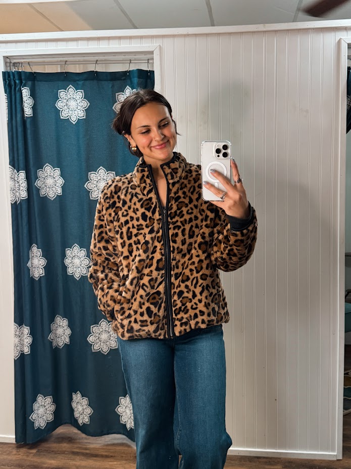 Leopard Print Zip Up Jacket w/Pockets