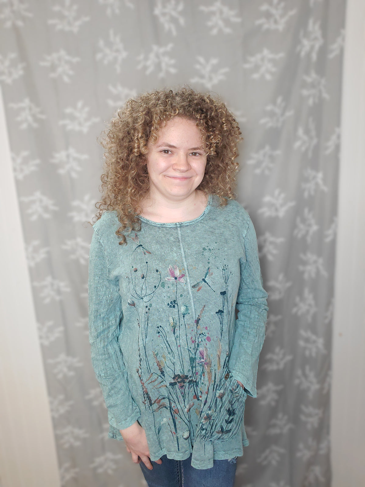 Teal Floral Front Seam Single Pocket Top