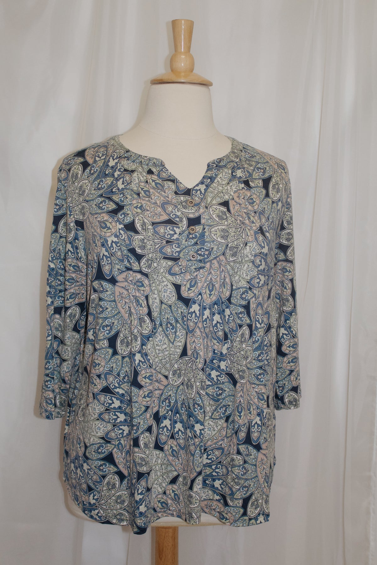 Blue Green Beige 3/4 Sleeve Paisley Top
