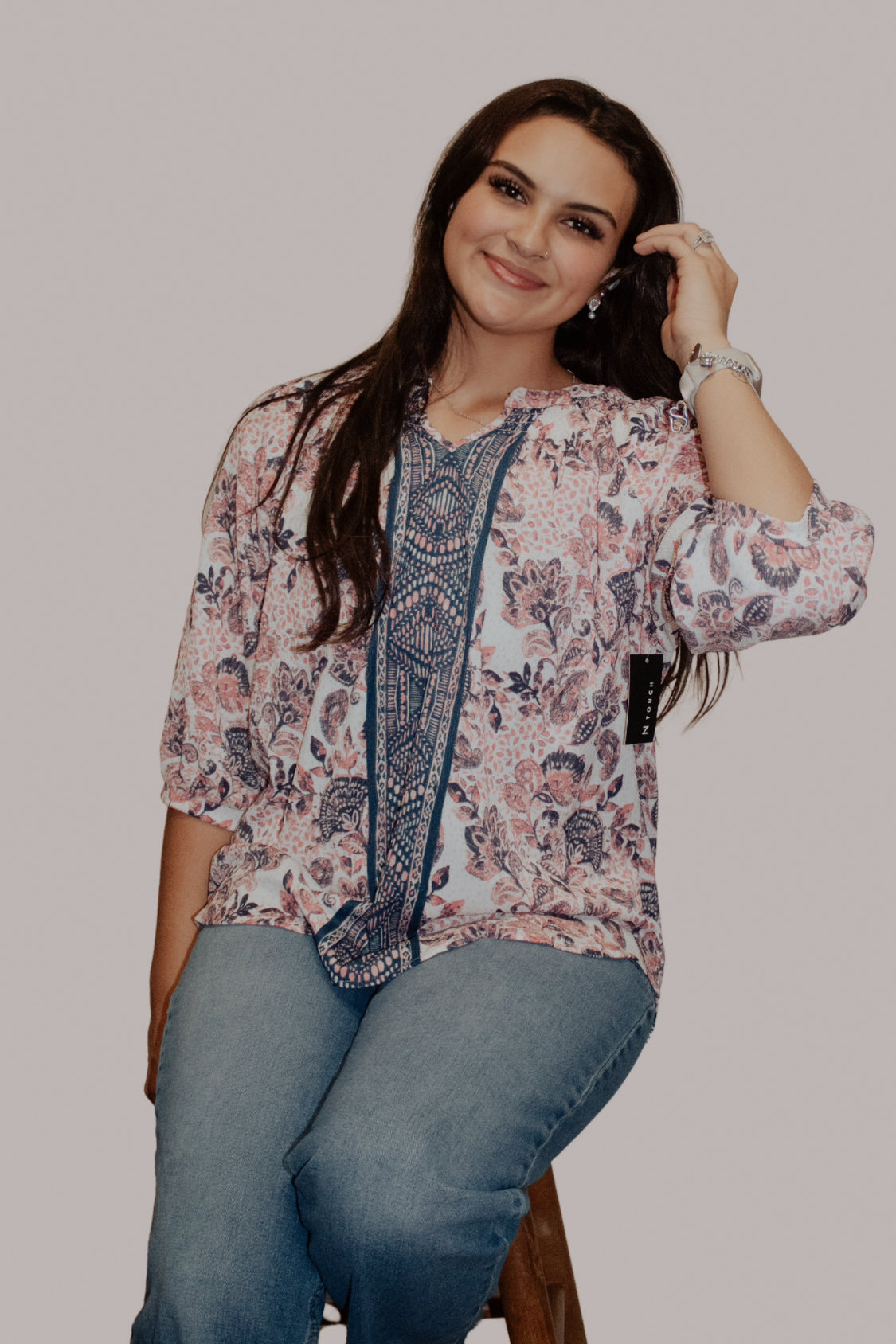 Navy Rose White Floral Cinched 3/4 Sleeve Top